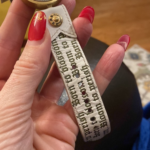 L.A.M.B. Crystal white/green watch Bloom To Perish NWT - Picture 8 of 8